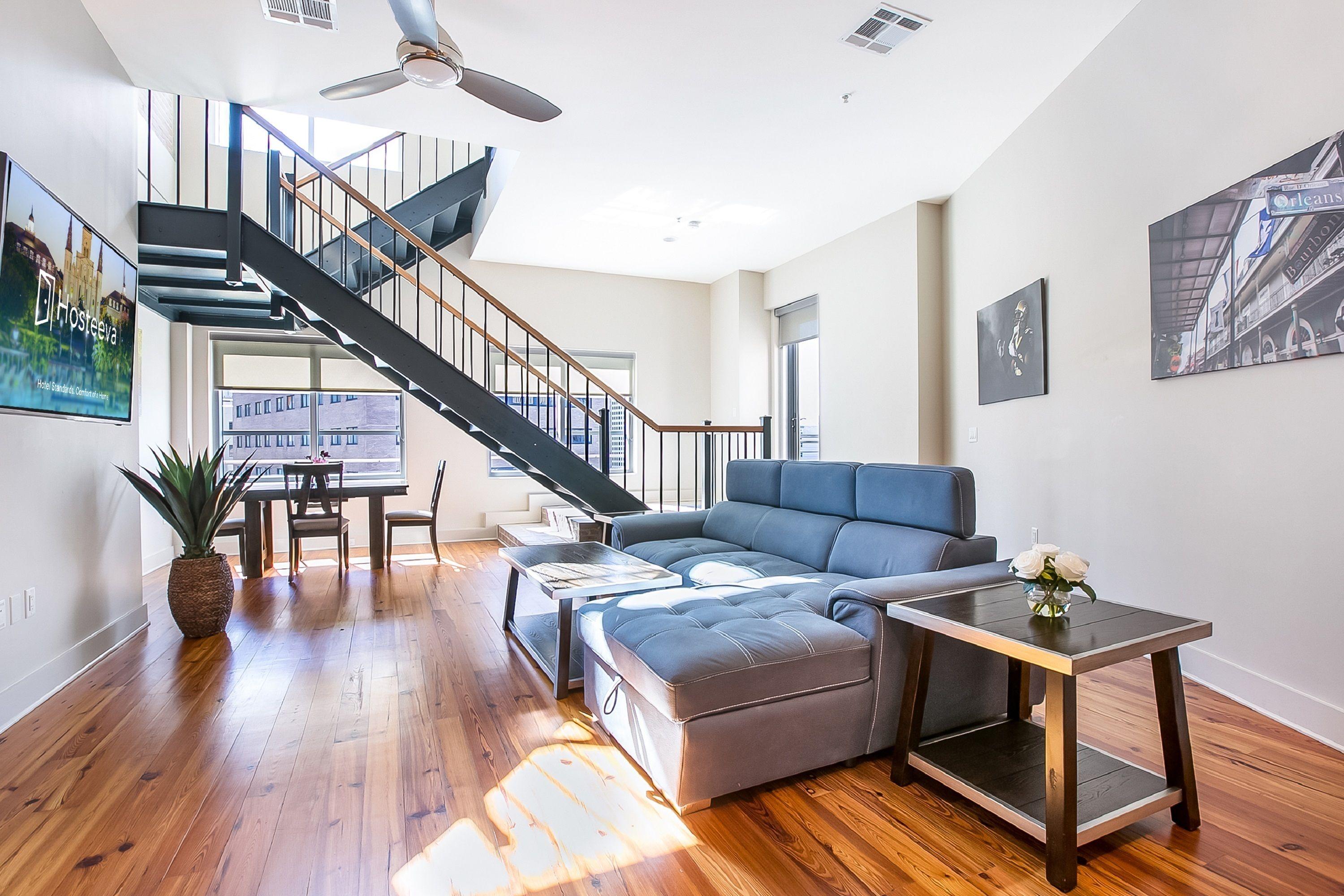 California Building By Hosteeva Apartment