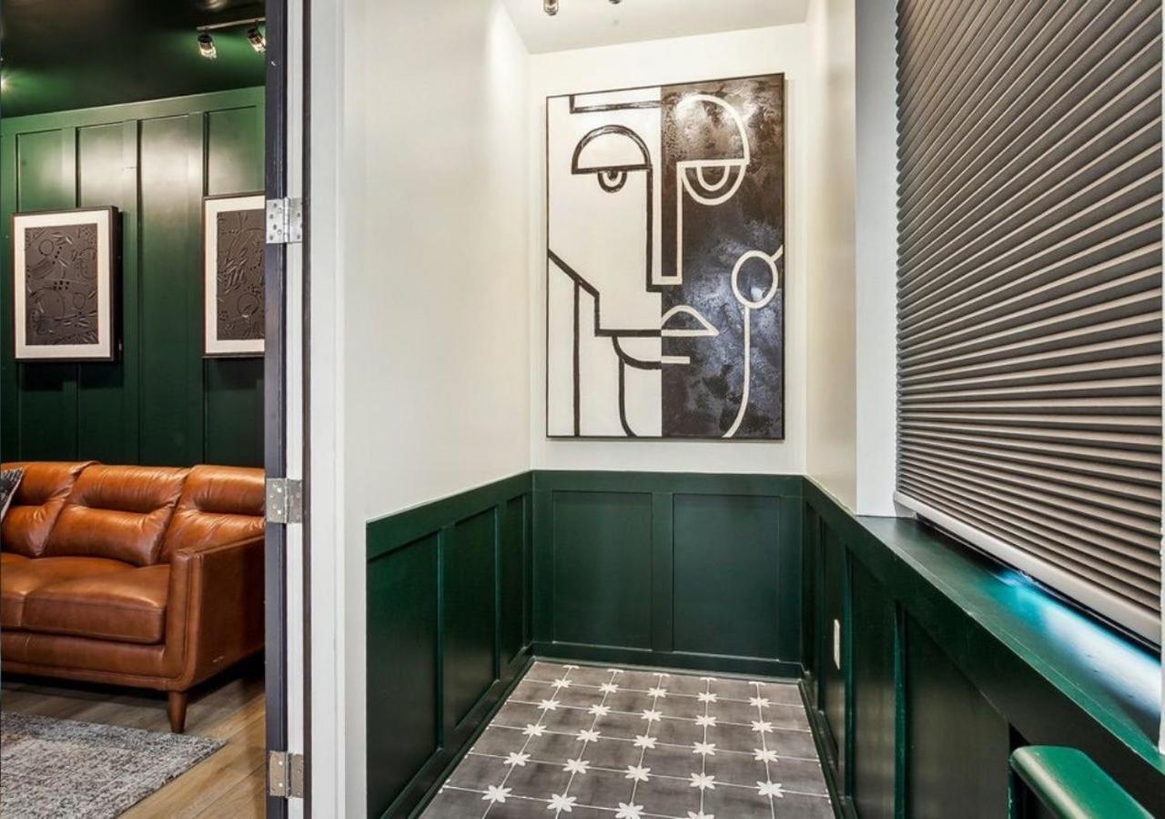 Luxury With Private Rooftop *