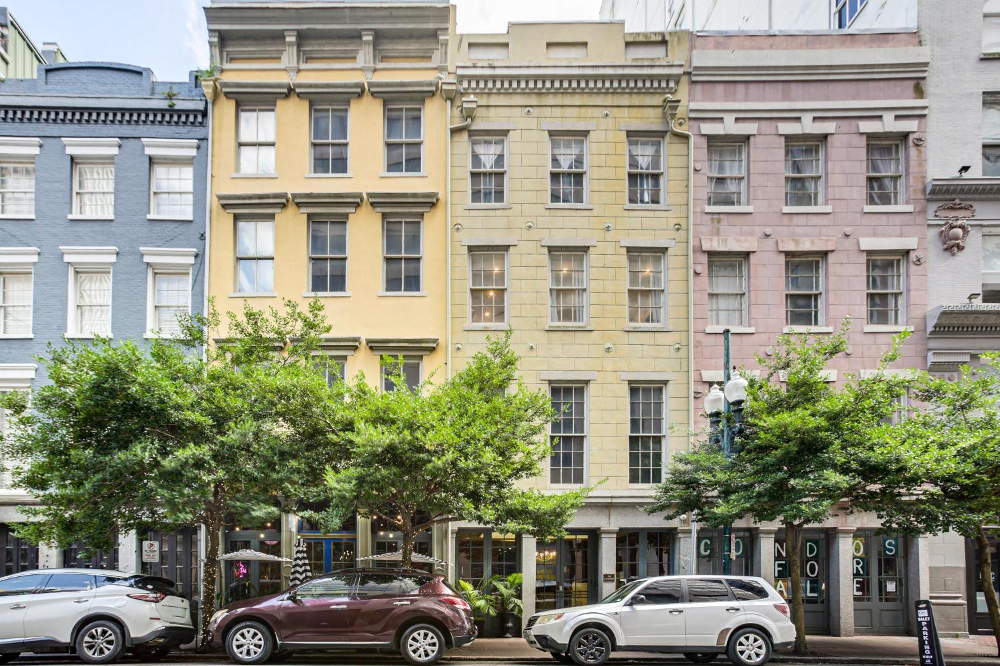 Walkable Nola Escape Near French Quarter! Apartment *