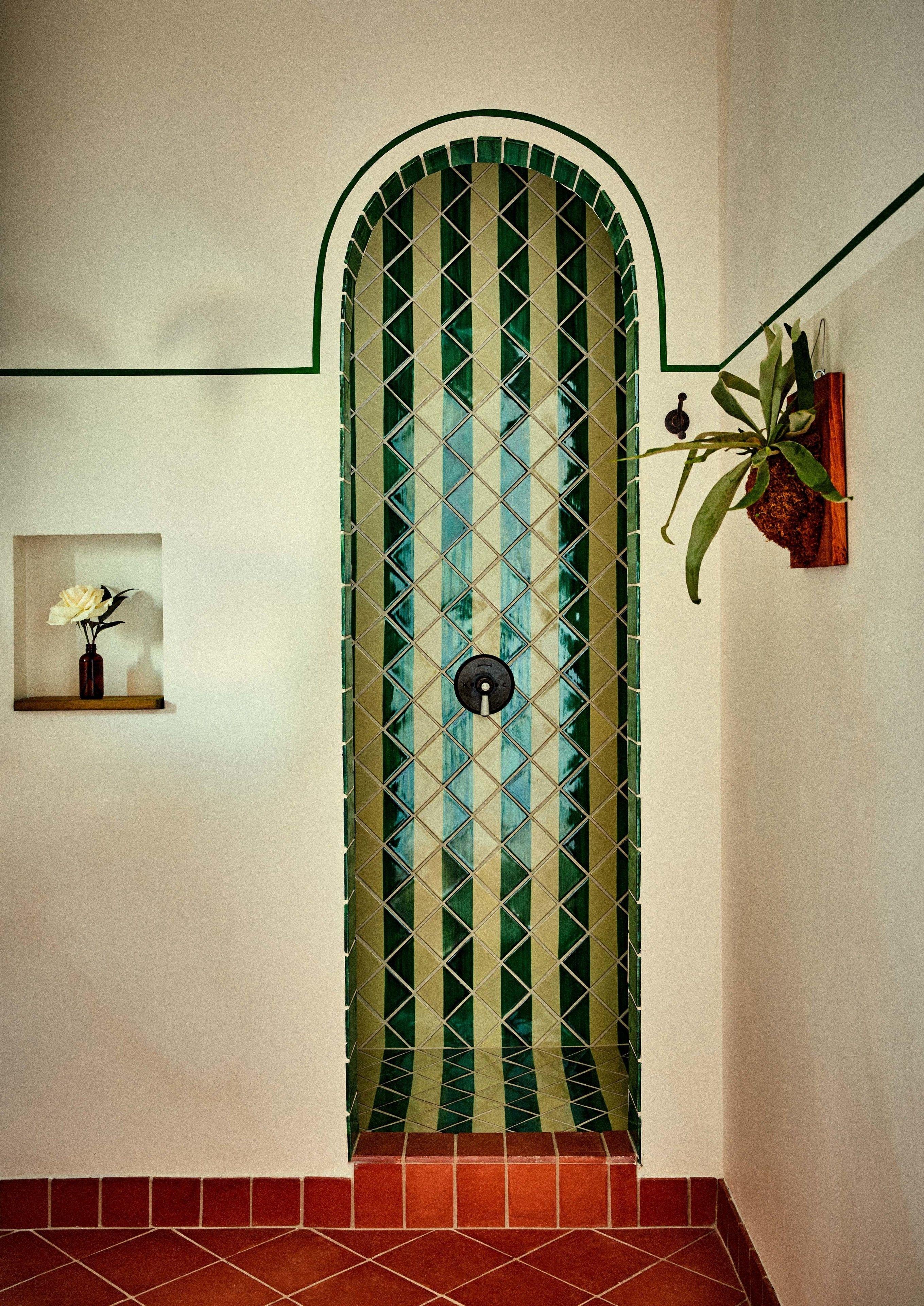 Peter And Paul, An Ash 4*