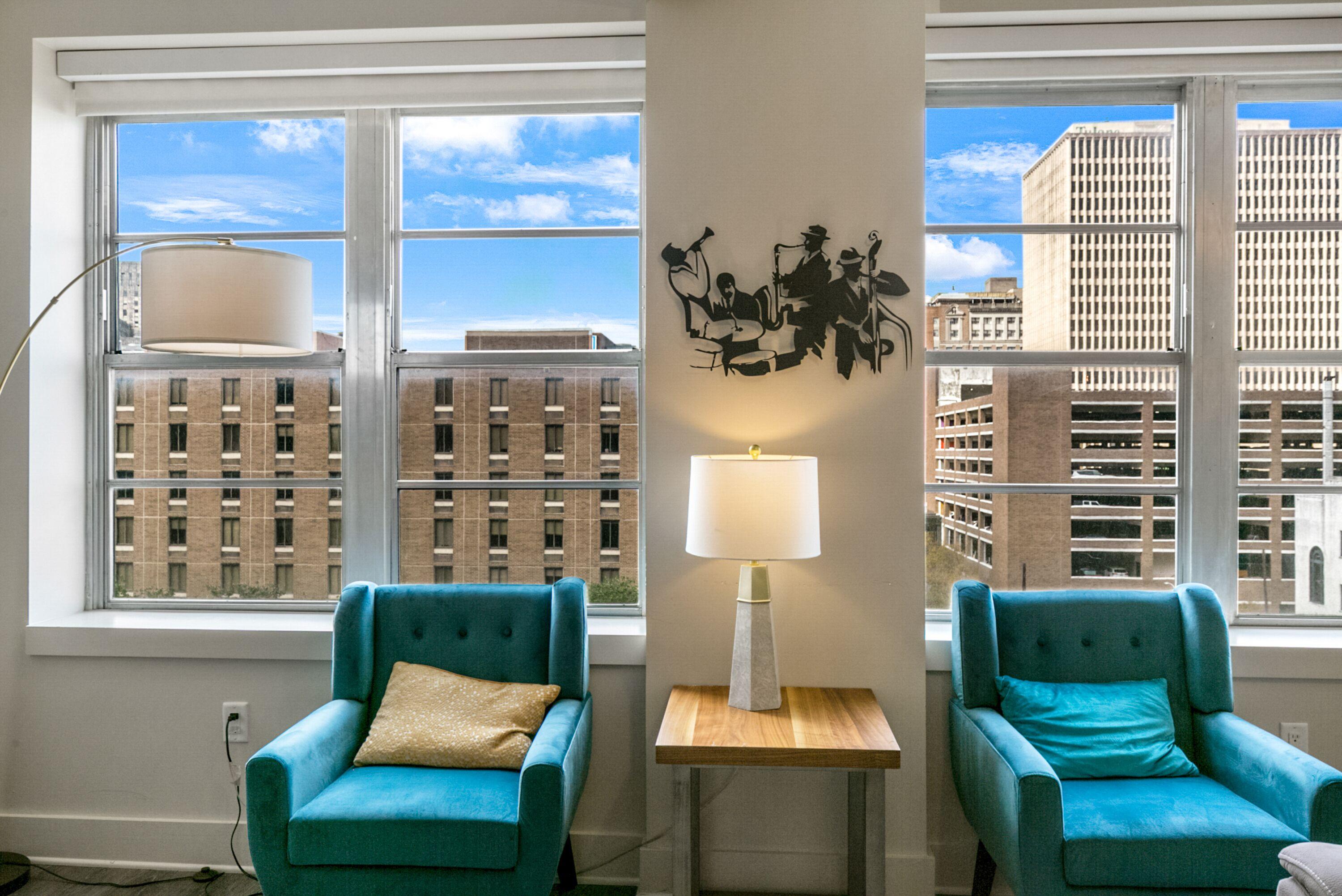 Spacious 4br Luxury Steps To French Quarter Aparthotel 4*