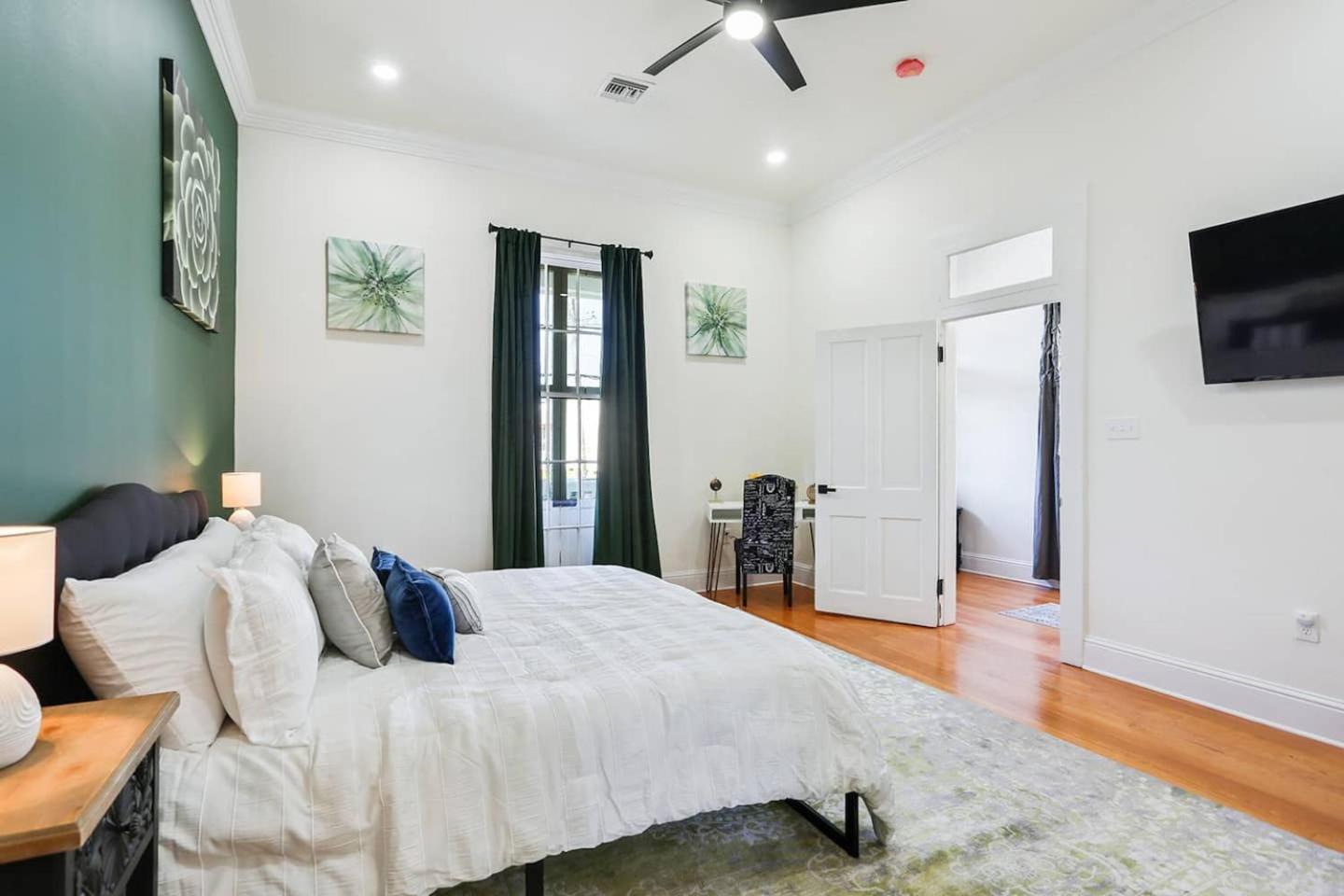 Holiday home Mid-city Modern Parking Festival Season