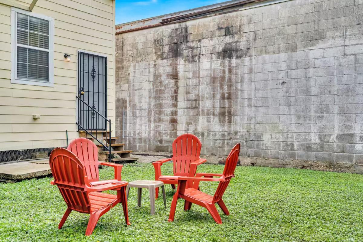 Mid-city Retreat Spacious Shotgun Jazz Fest Holiday home New Orleans