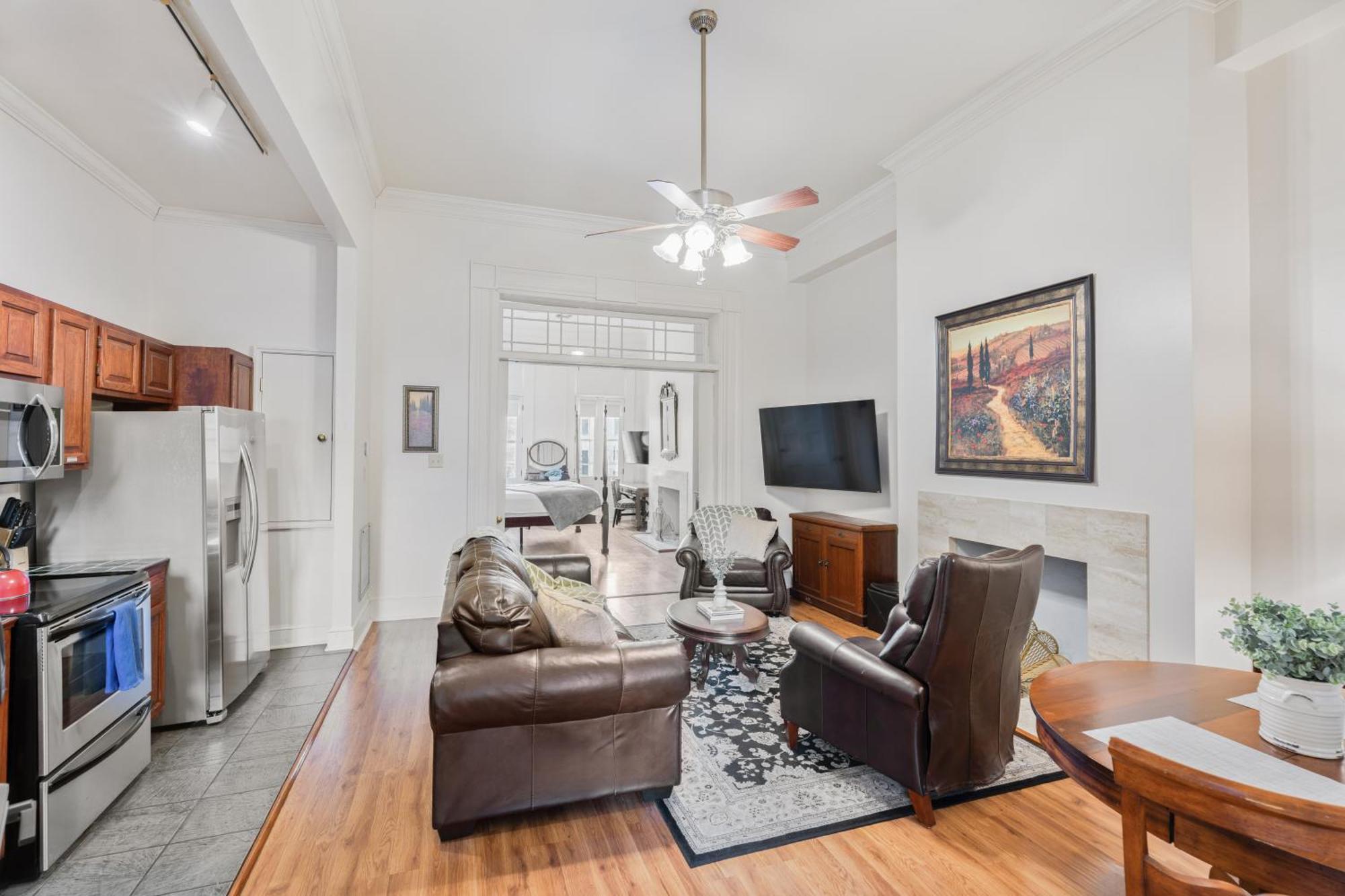 Hotel Grenoble House New Orleans