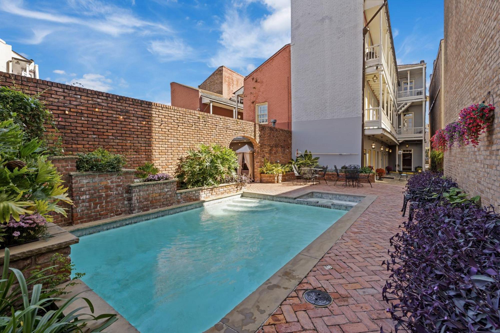 Grenoble House Hotel