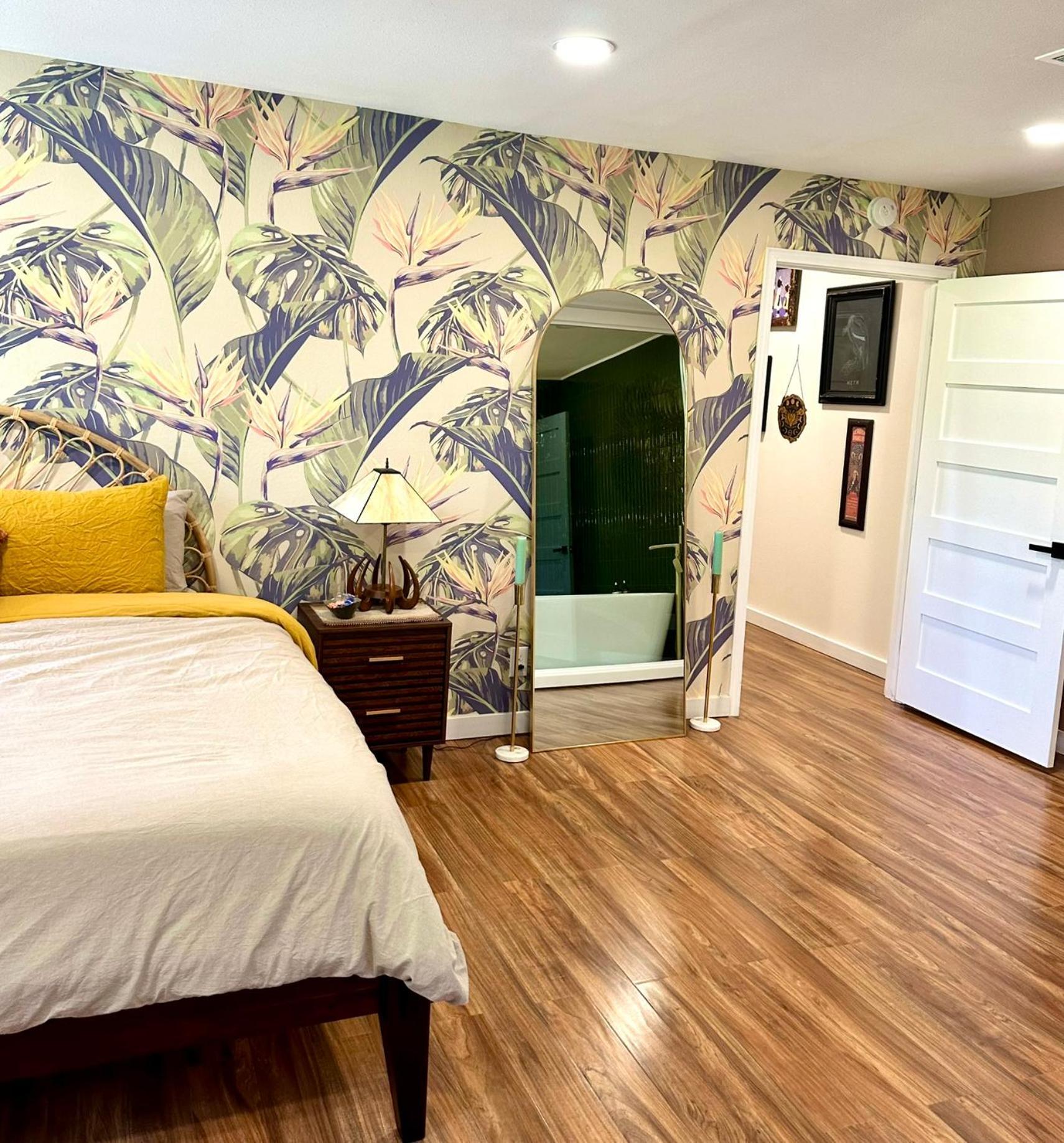 The Railyard Nola - Adult Only, Clothing Optional Pool Bed & Breakfast