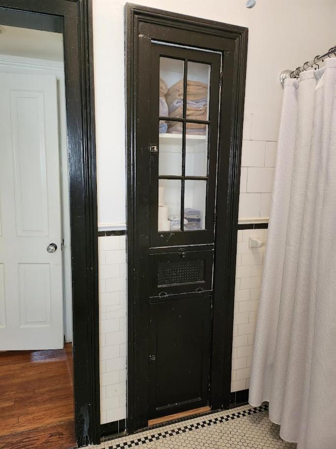 Apartment Walker Mansion On St Charles Ave - Unit 5 *