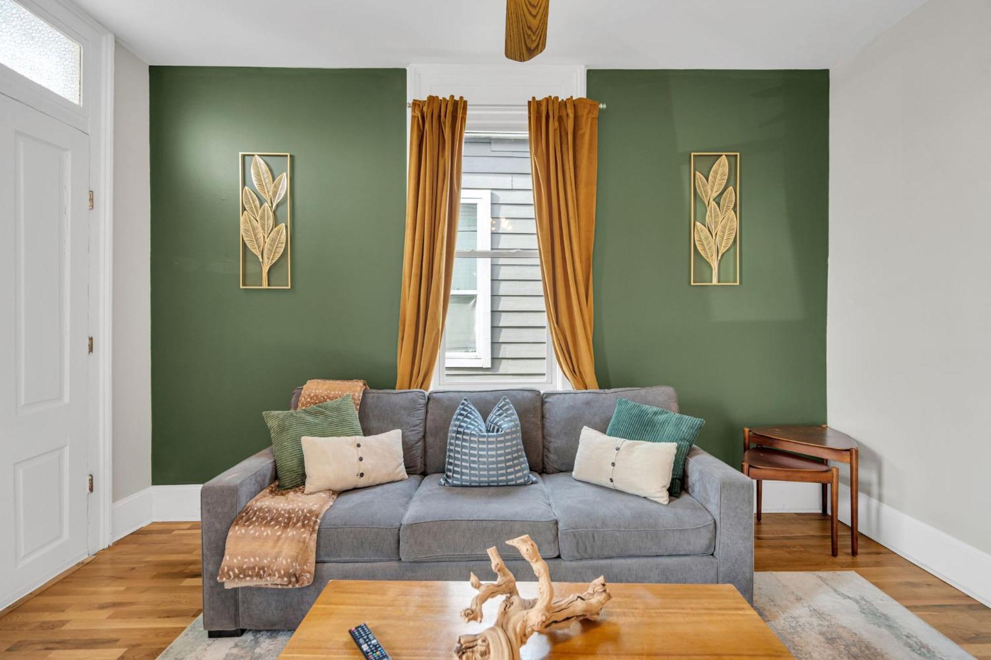 Victorian Shotgun Near Fq & Superdome Holiday home *