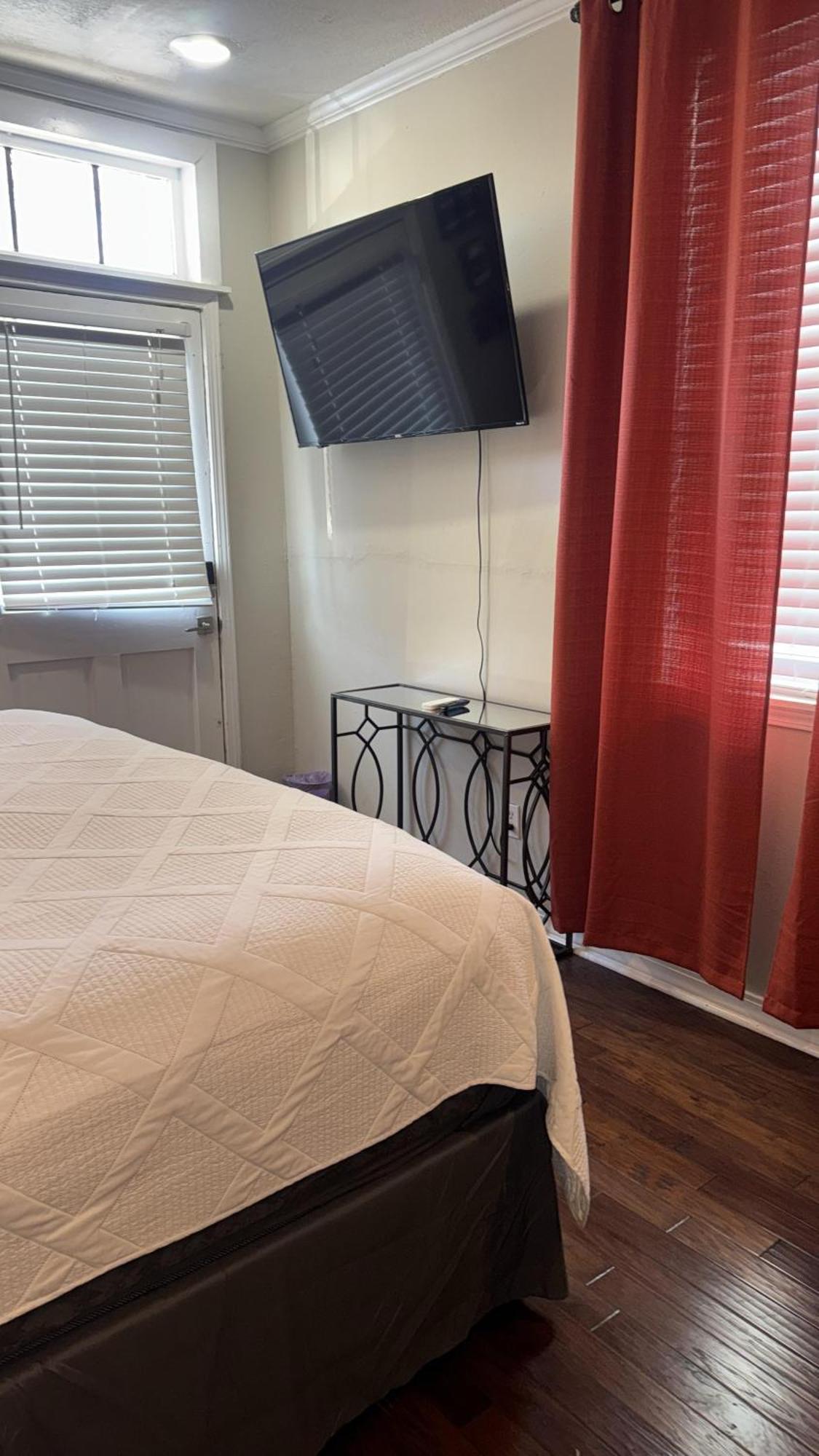 - French Quarter's Edge * New Orleans