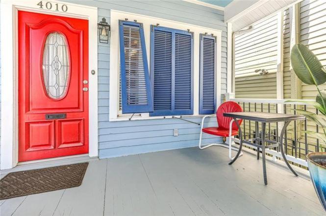Private Bedroom Bath Sitting & Porch Apartment *