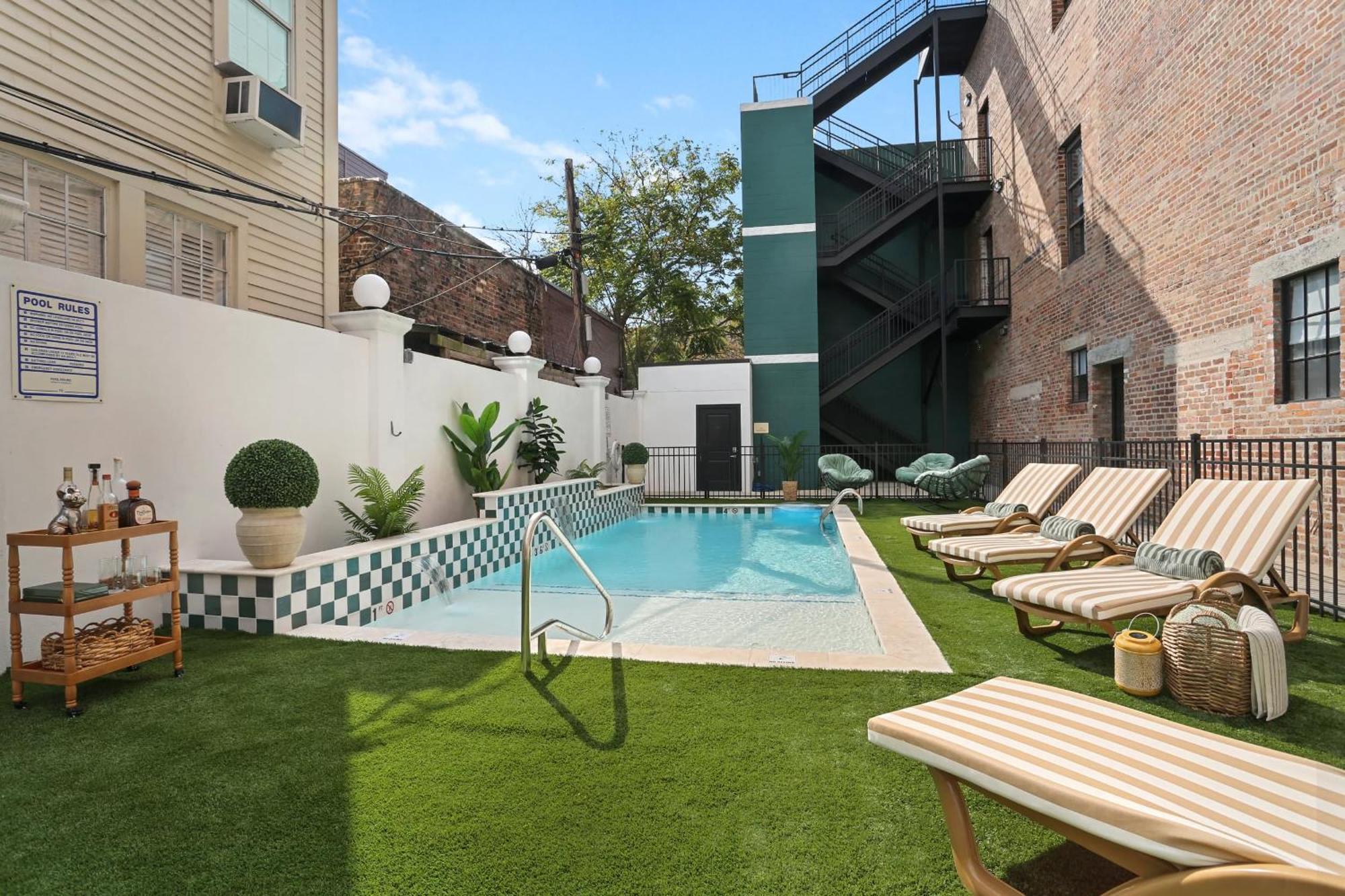 Apartment The Gisele - Luxury 4br 3ba For 8 - Pool & Streetcar Stop *