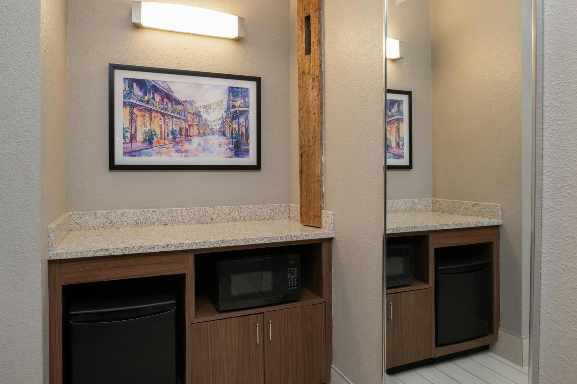 Courtyard By Marriott Warehouse Arts District