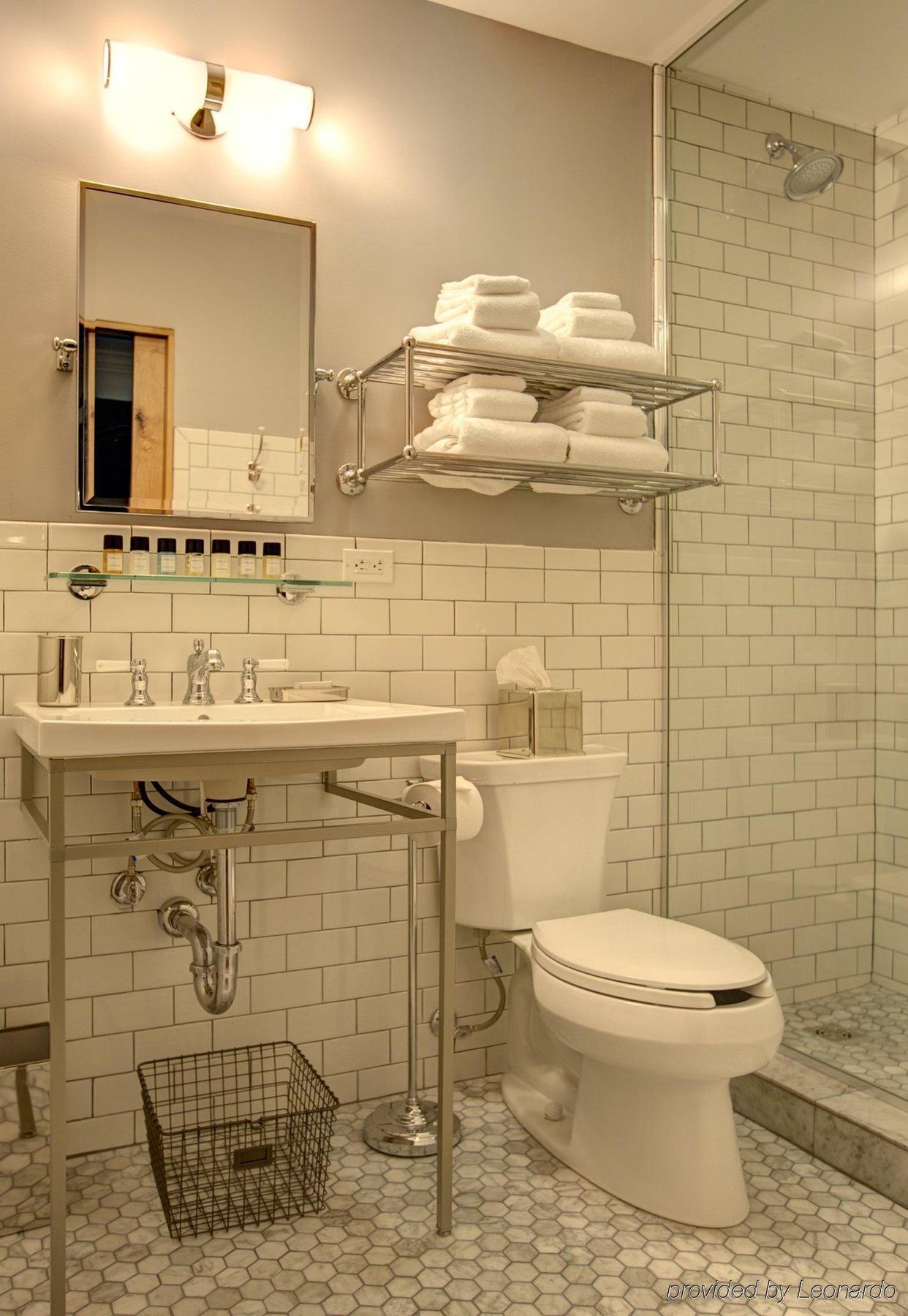 Q&c And Bar New Orleans, Autograph Collection 4* New Orleans