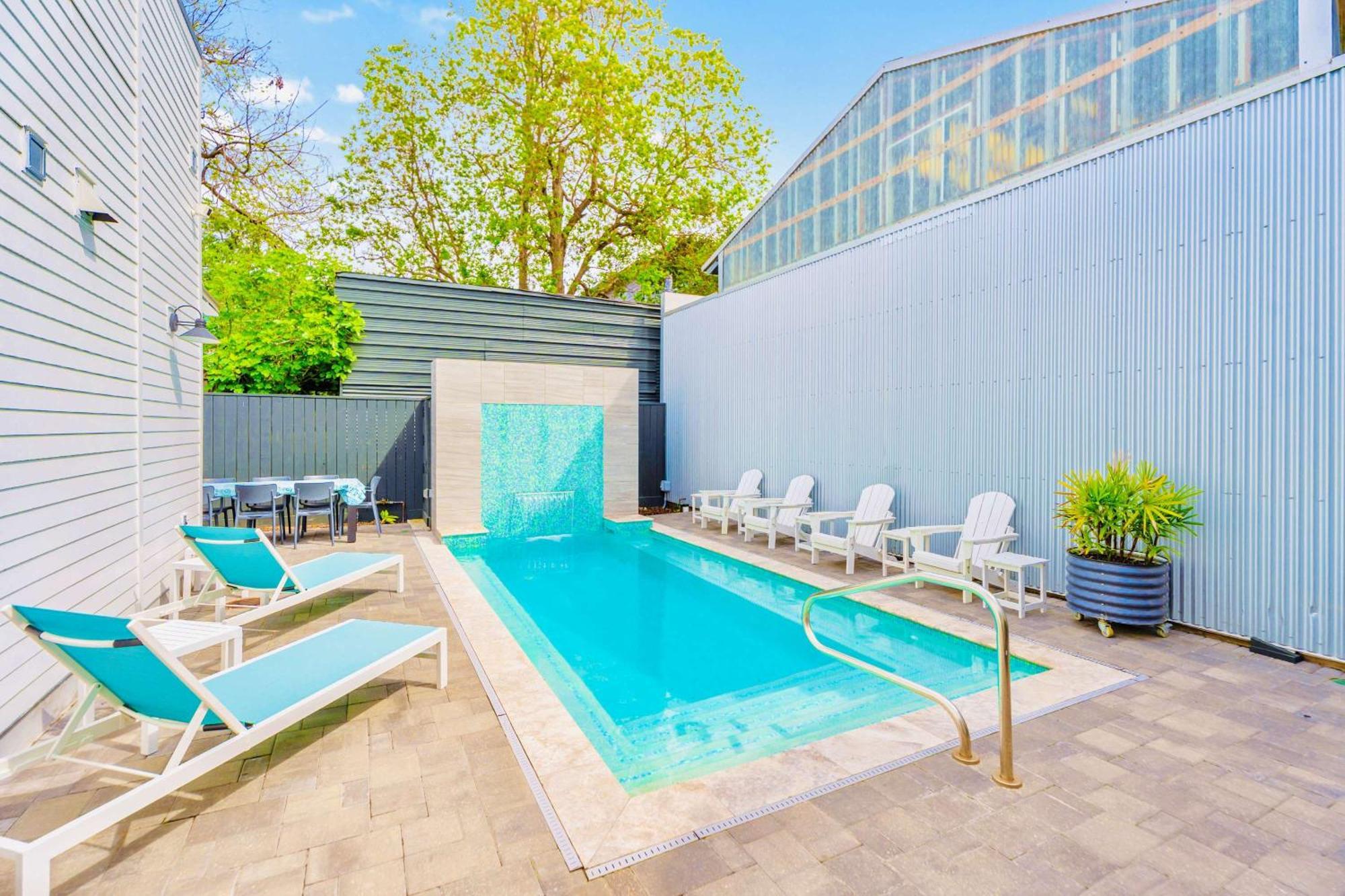 Holiday home The Moon Quonset Hut Vacation Heated & Chilled Pool *