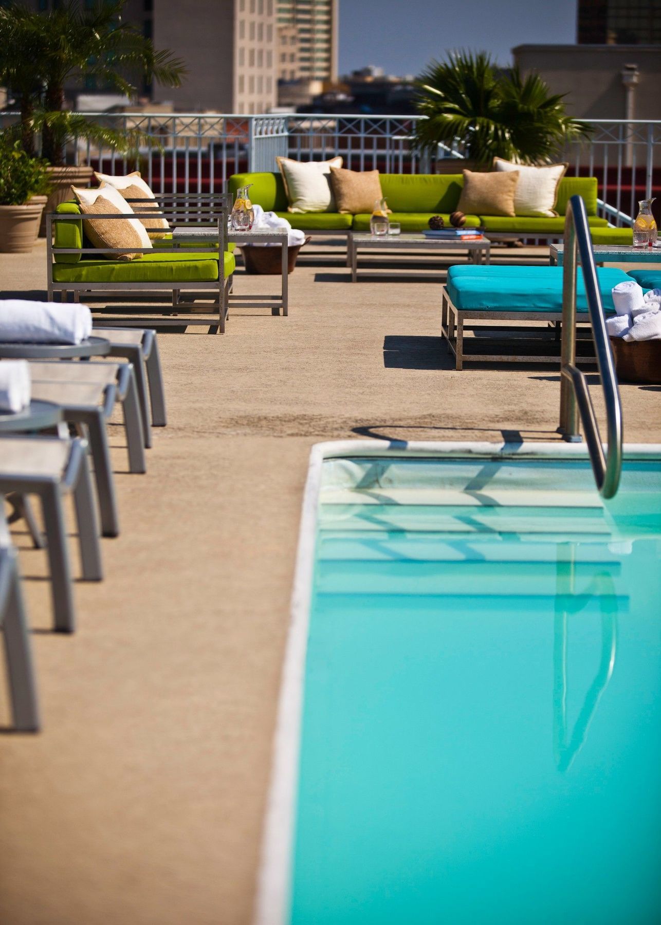 Hotel Renaissance Arts Warehouse District New Orleans