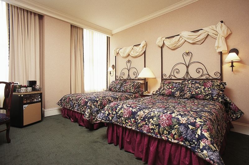 Q&c And Bar New Orleans, Autograph Collection