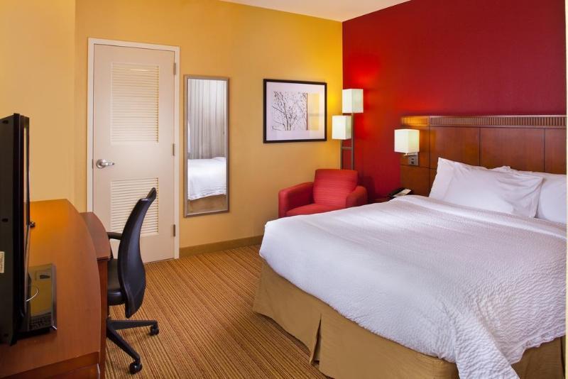 Courtyard By Marriott Downtown Near The French Quarter