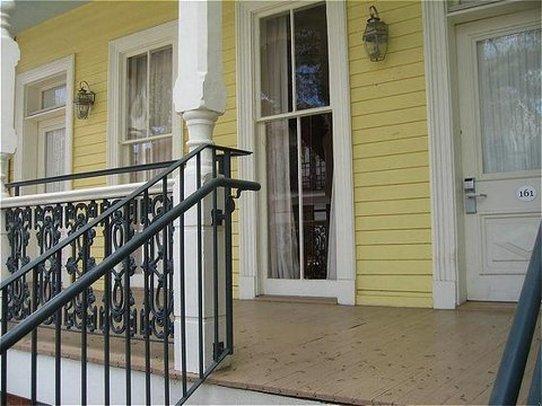 Inn The Prytania Oaks