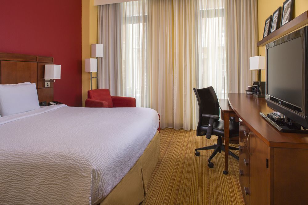Courtyard By Marriott Downtown Near The French Quarter 3* New Orleans