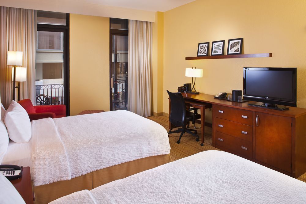 Courtyard By Marriott Downtown Near The French Quarter Hotel New Orleans