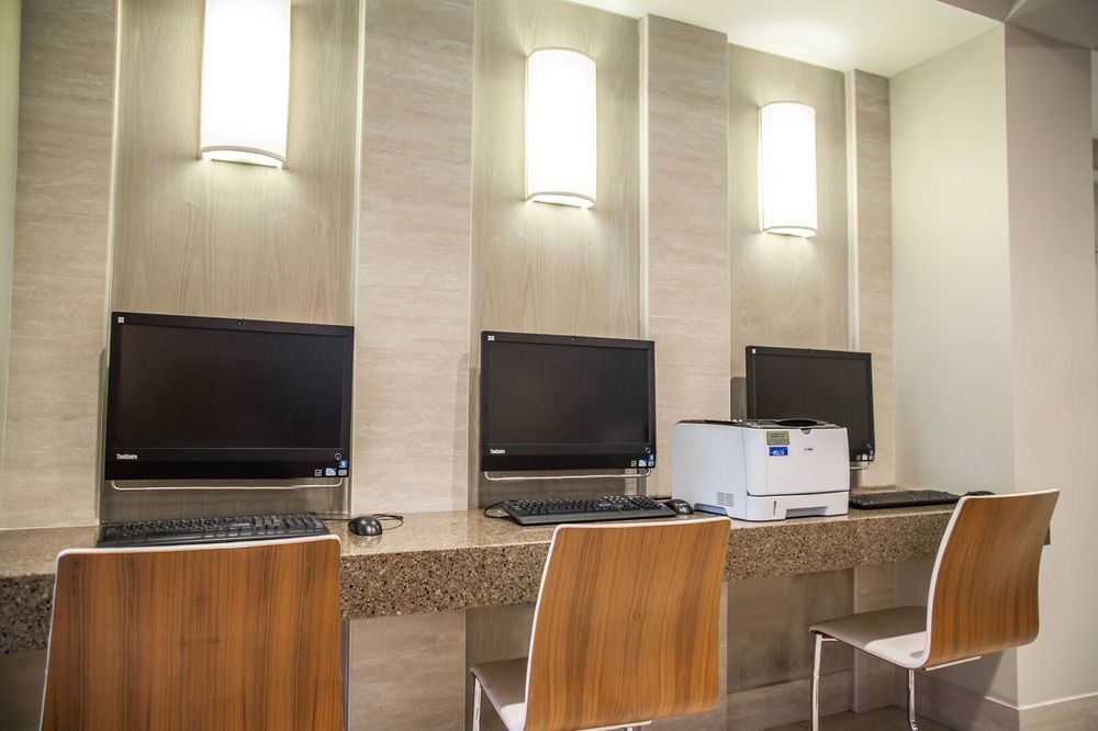 Blake New Orleans, Bw Signature Collection