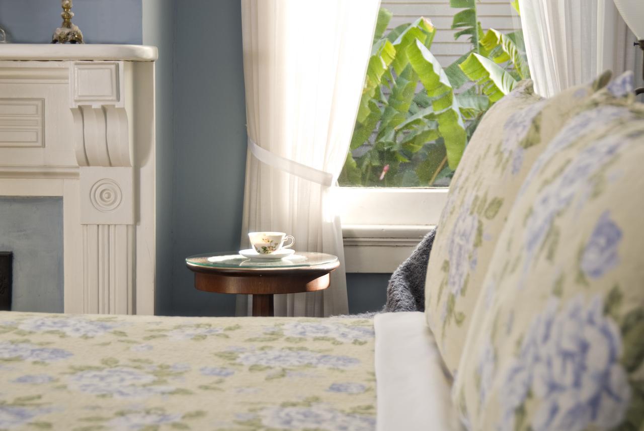 Southern Comfort Bed & Breakfast 3*