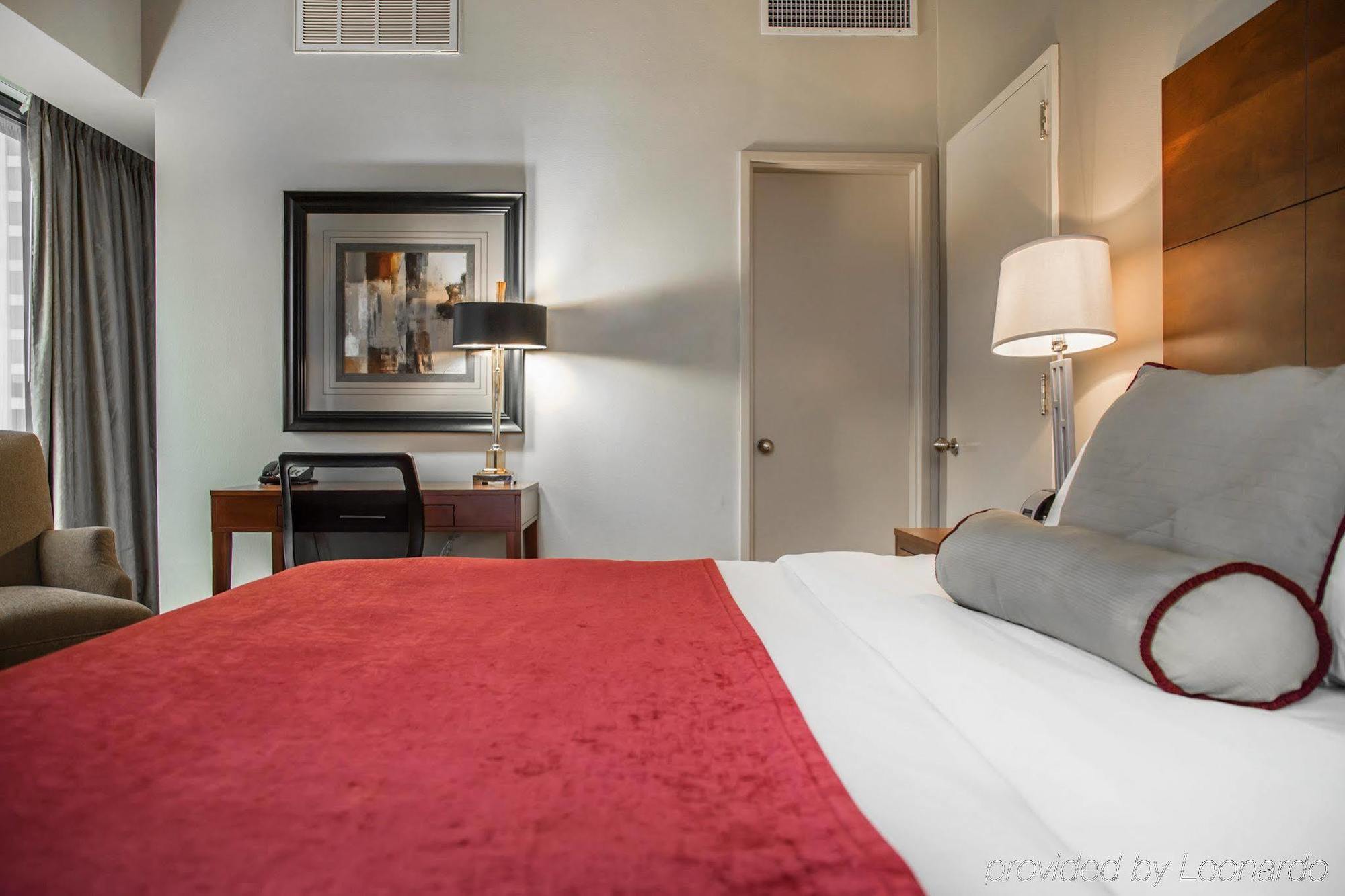 Blake New Orleans, Bw Signature Collection