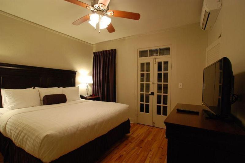 Lamothe House A French Quarter 4* New Orleans