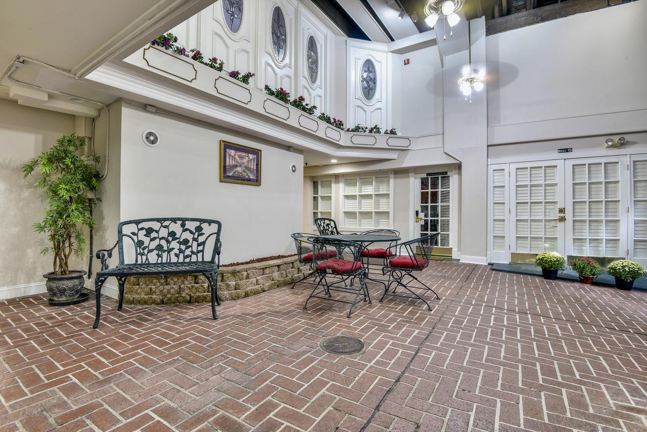 Plaza Downtown Hotel New Orleans