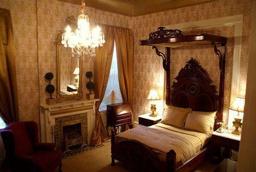 Cornstalk Inn 3*