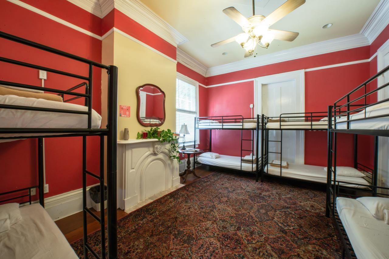 Hostel Auberge Nola * New Orleans