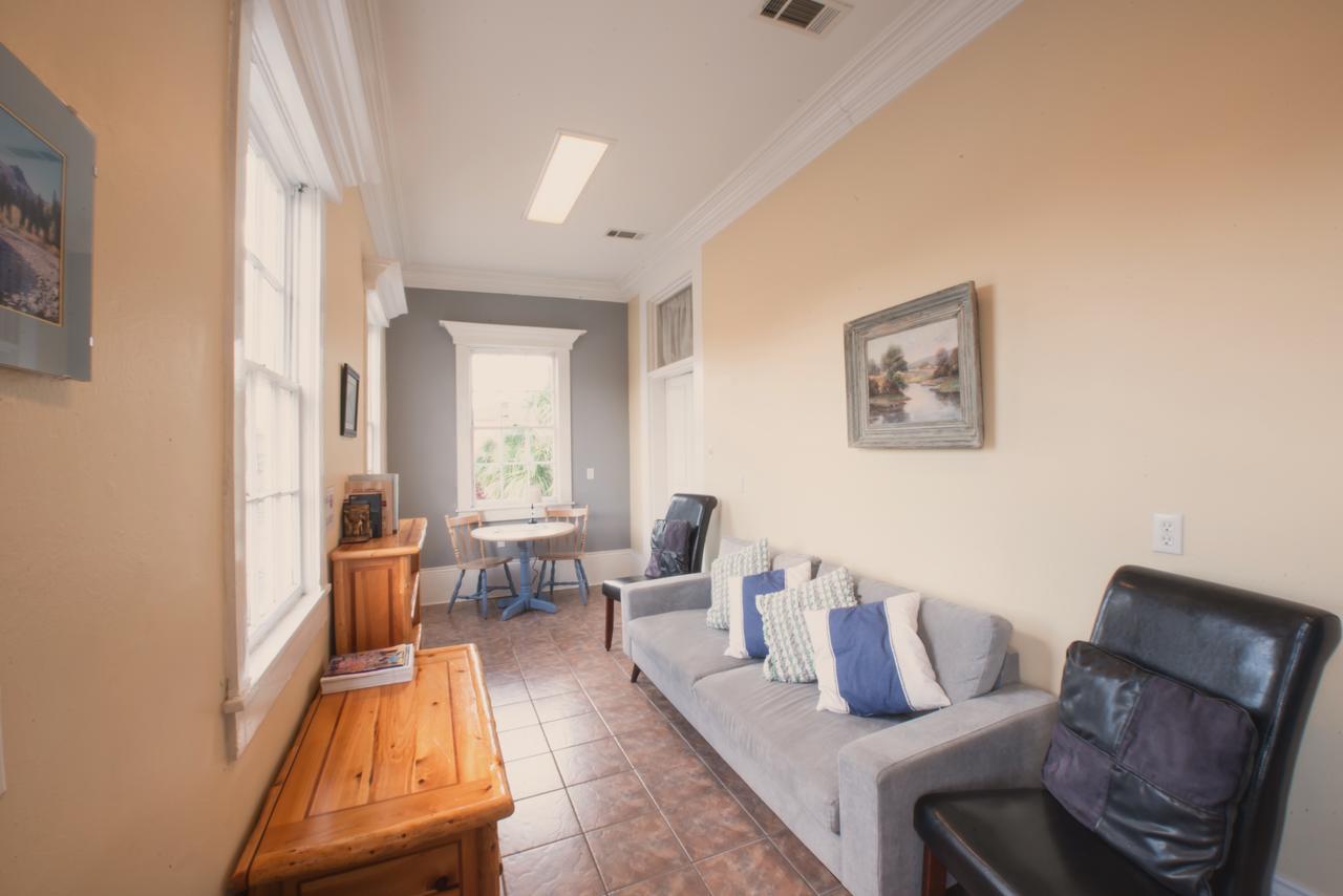 Hostel Auberge Nola Hostel