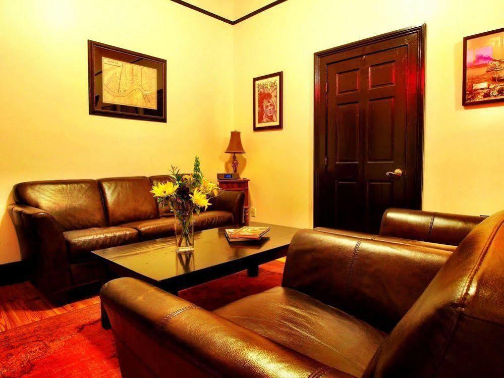 Royal Street Inn & Bar Inn