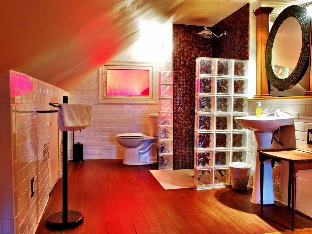 Royal Street Inn & Bar 3* New Orleans