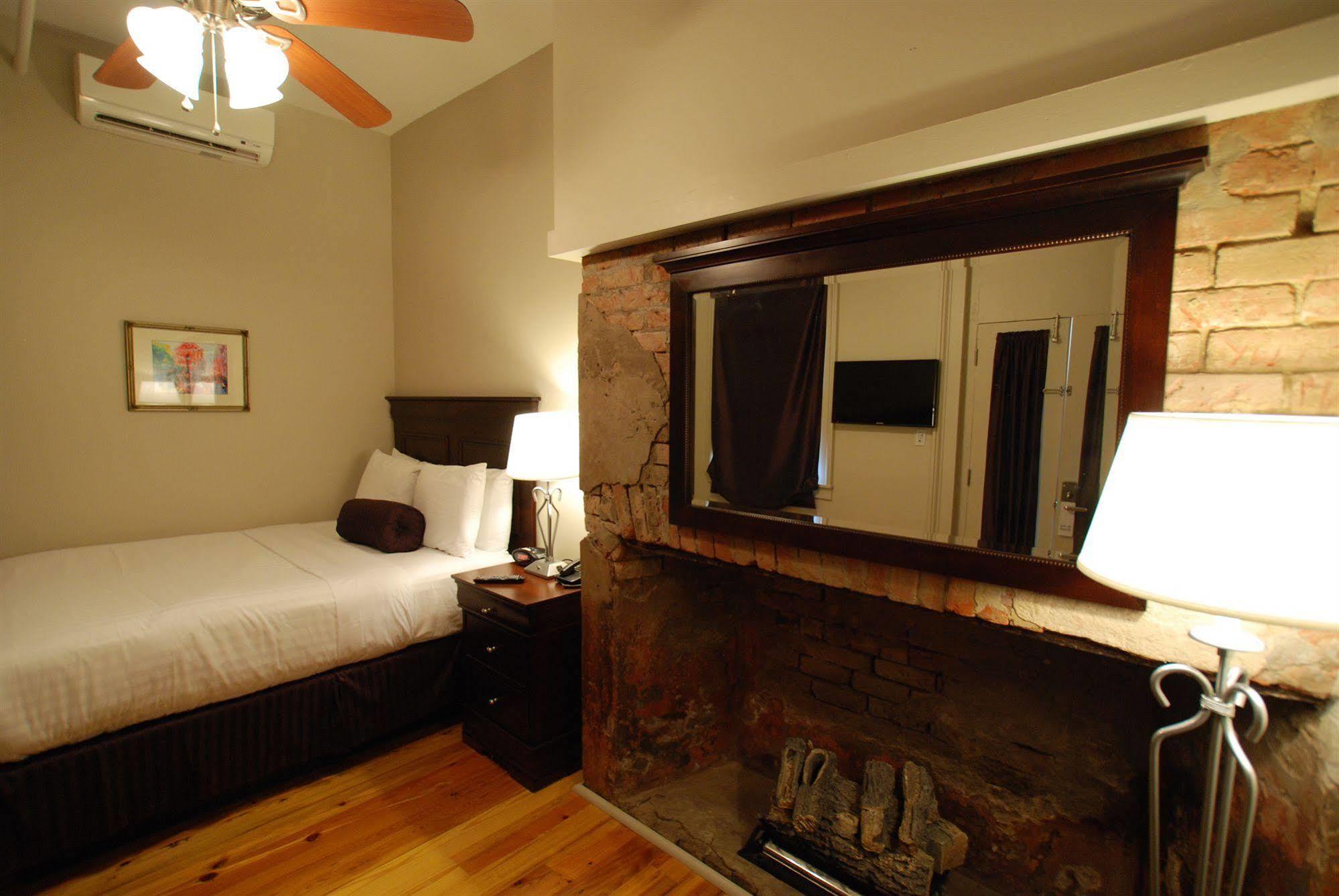 Inn On St. Ann, A French Quarter