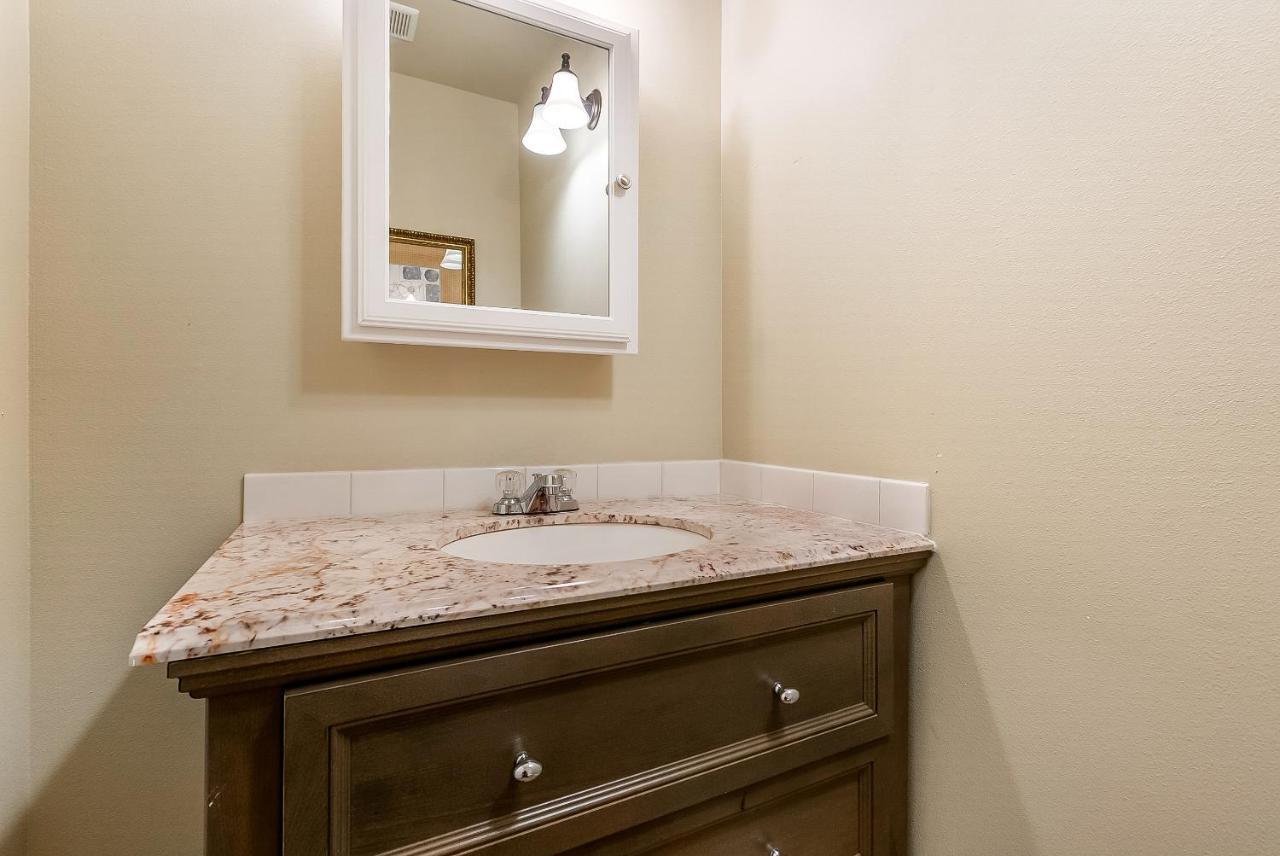 St Charles Ave Urban Retreat With Luxury Amenities * New Orleans