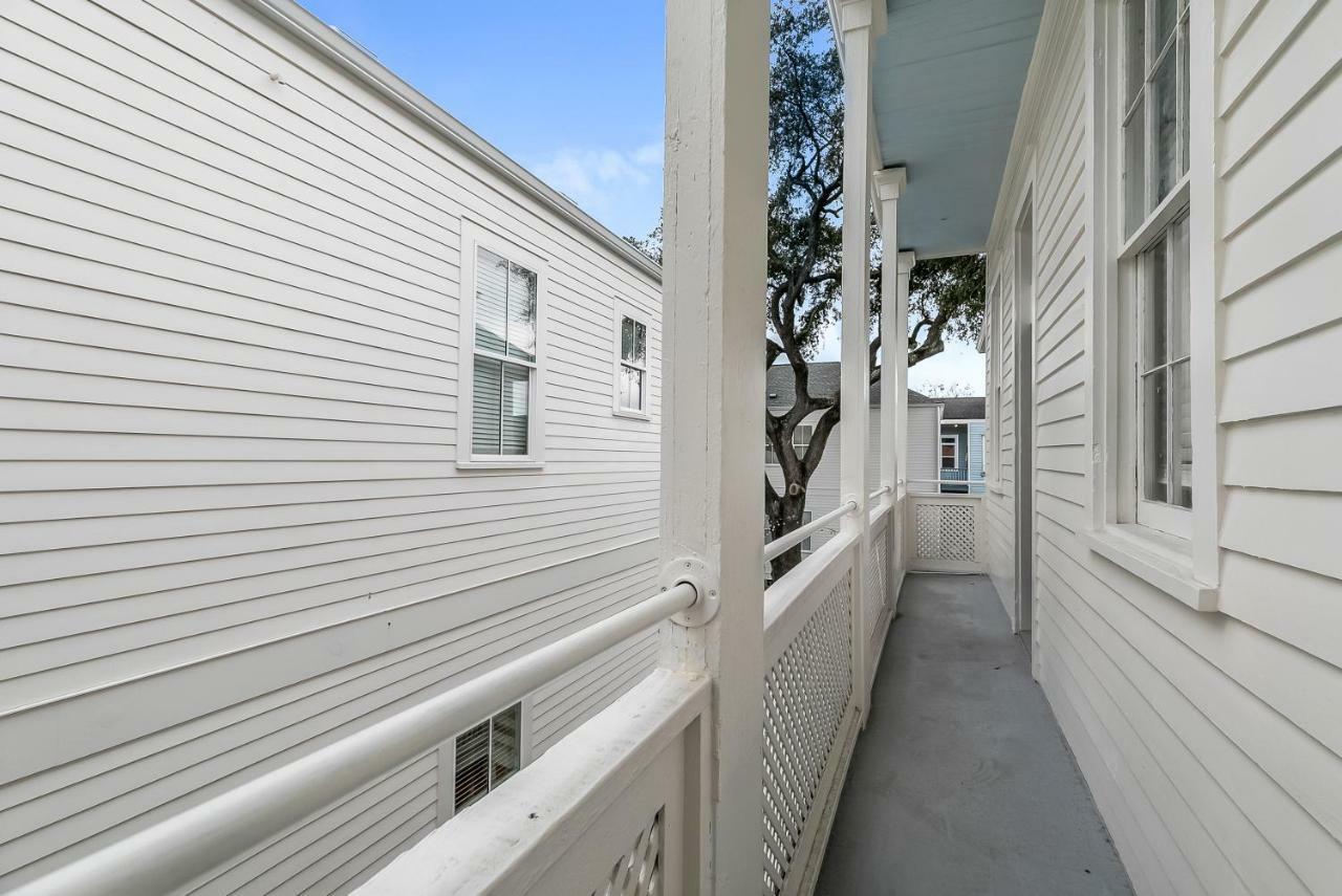 Charming 2br On Carondelet By Hosteeva New Orleans