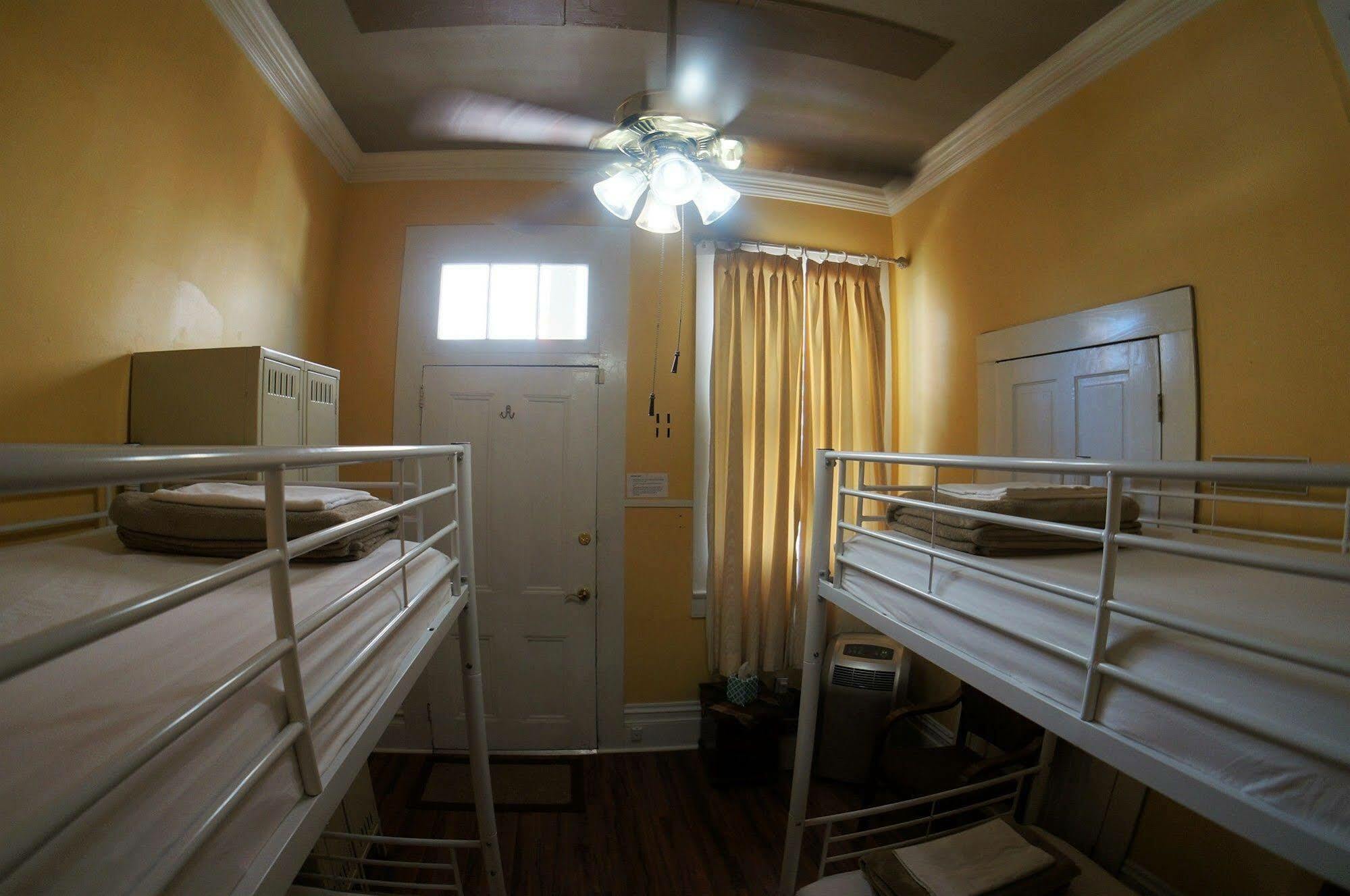 Hostel Hostel Auberge Nola New Orleans