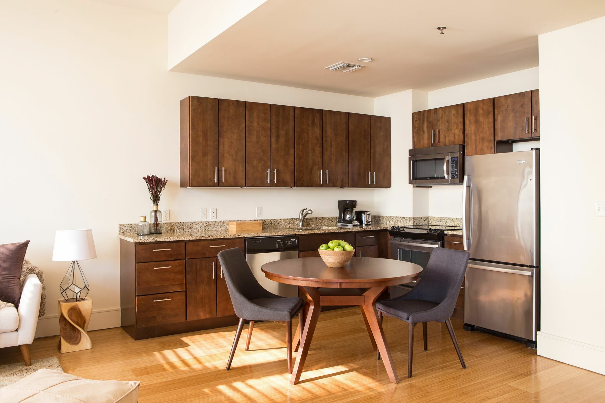 1br In C.b.d. By Sonder *