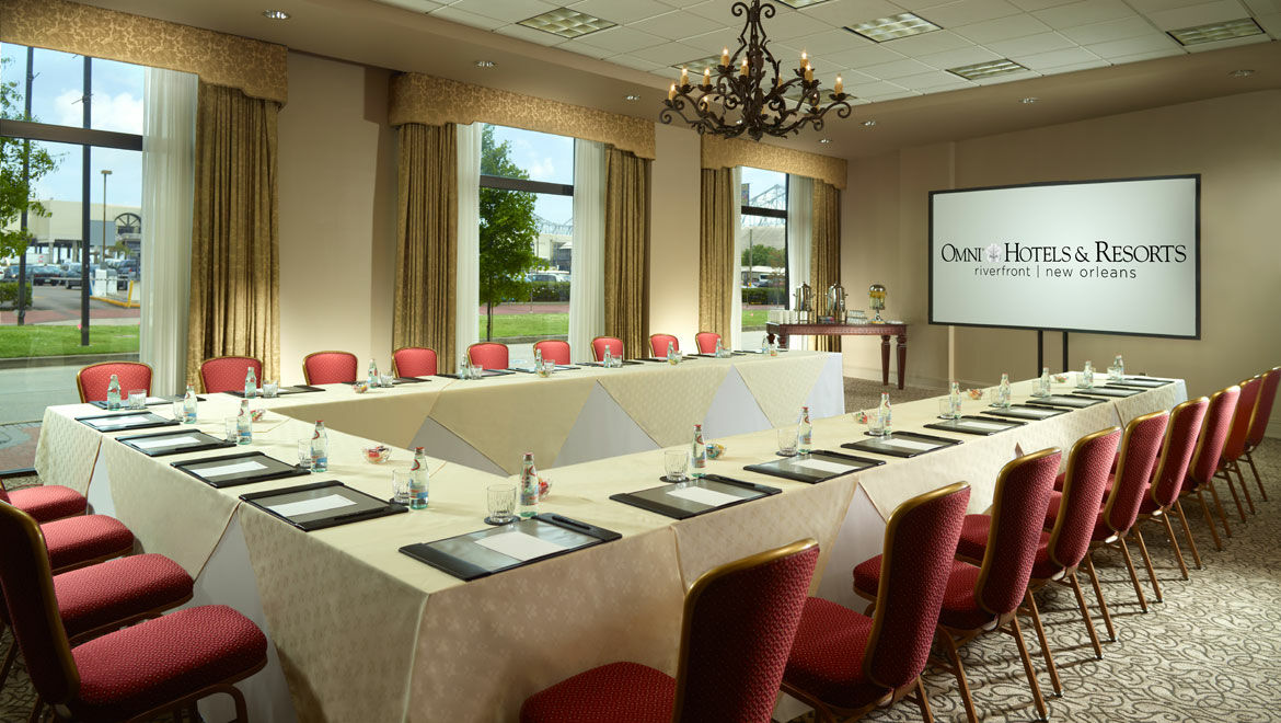 The Riverfront Hotel 4*