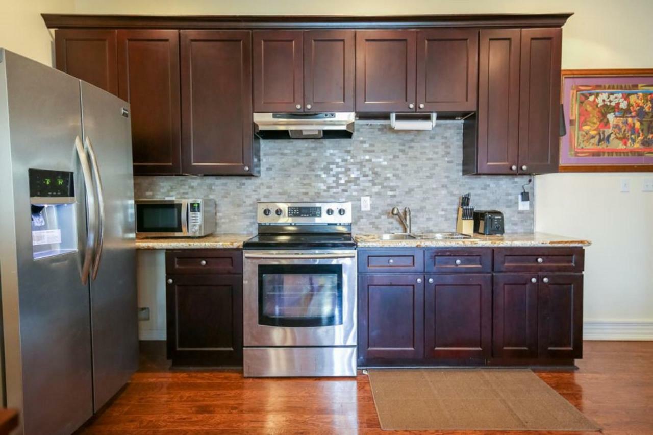 Stylish 4br In Downtown By Hosteeva Aparthotel 4*