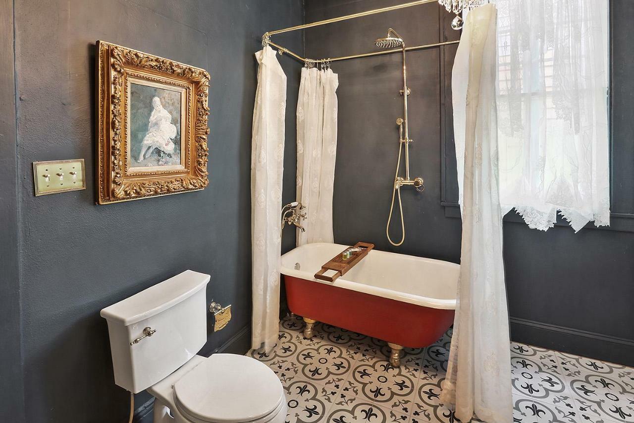 Holiday home Elegant Renovated House With Relaxing Courtyard - Near Fq *