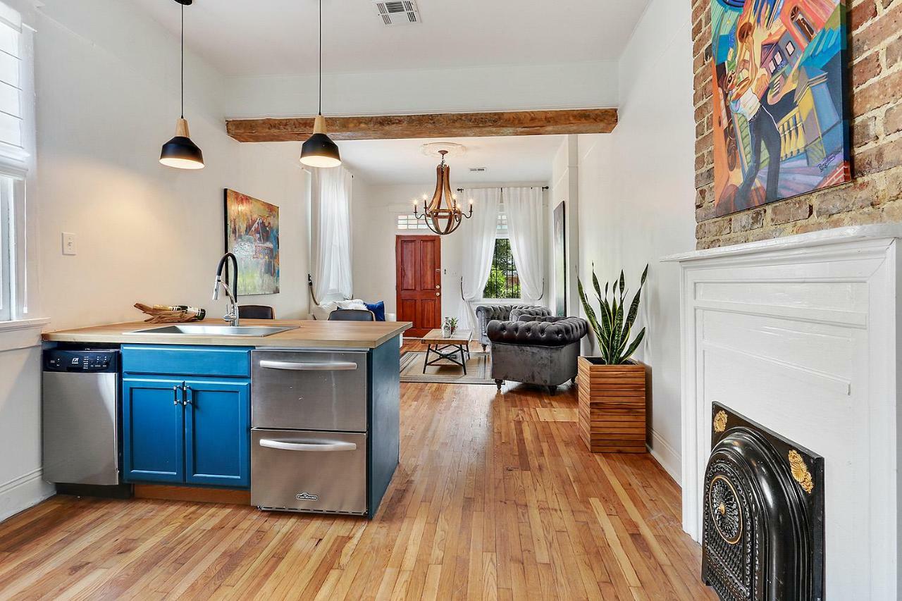 Modern Victorian House With Relaxing Courtyard - Near Fq *