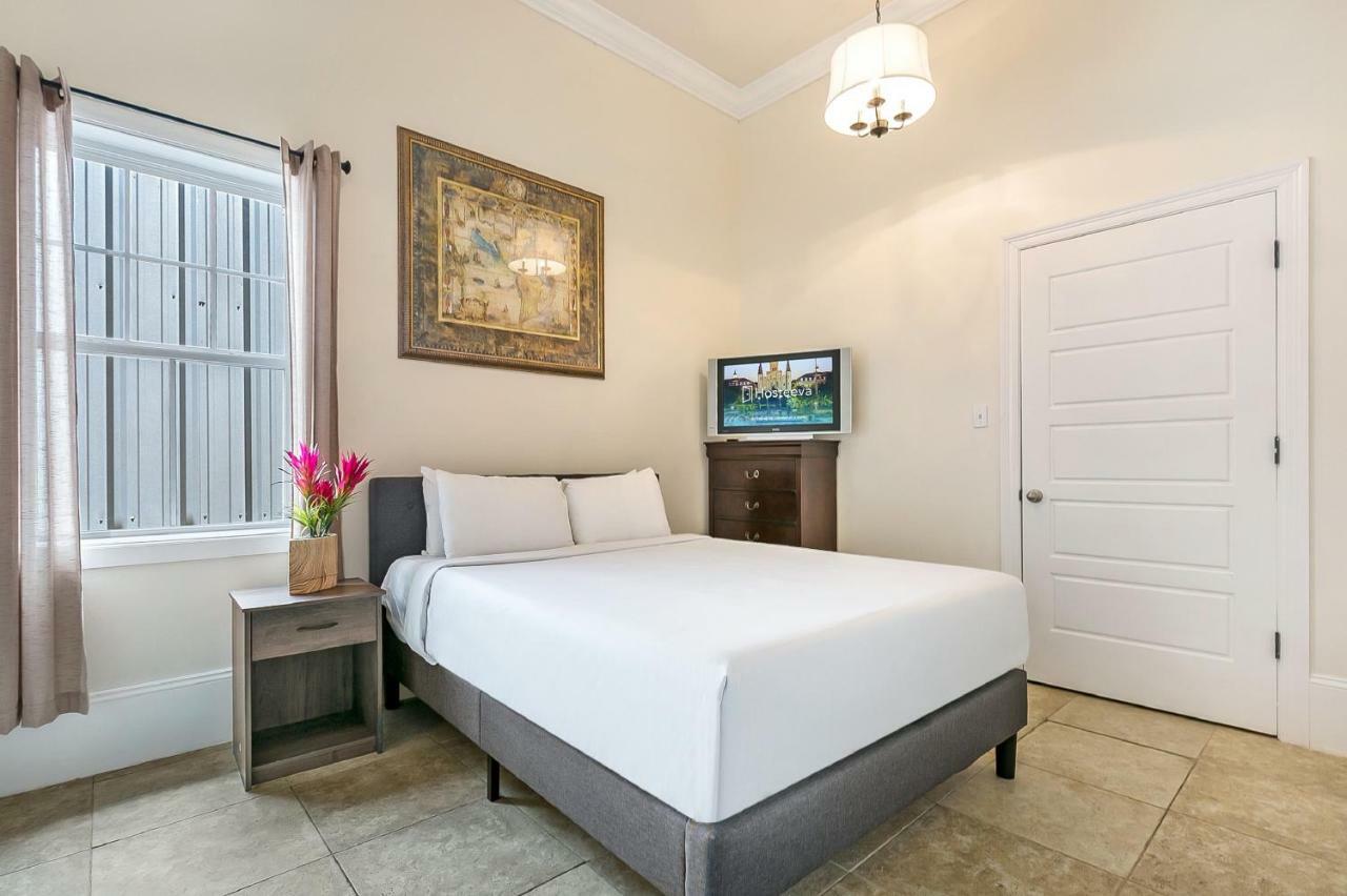 Spacious 4br On Carondelet Near Hot Spo * New Orleans