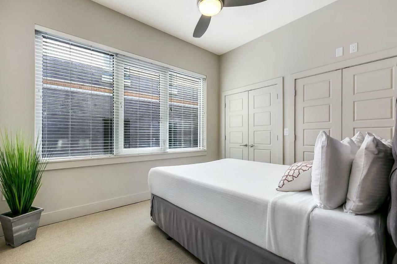 2 Bedroom Elegant In Downtown * New Orleans