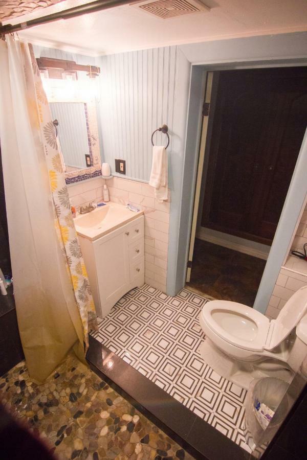 Hostel Madame Isabelle's House