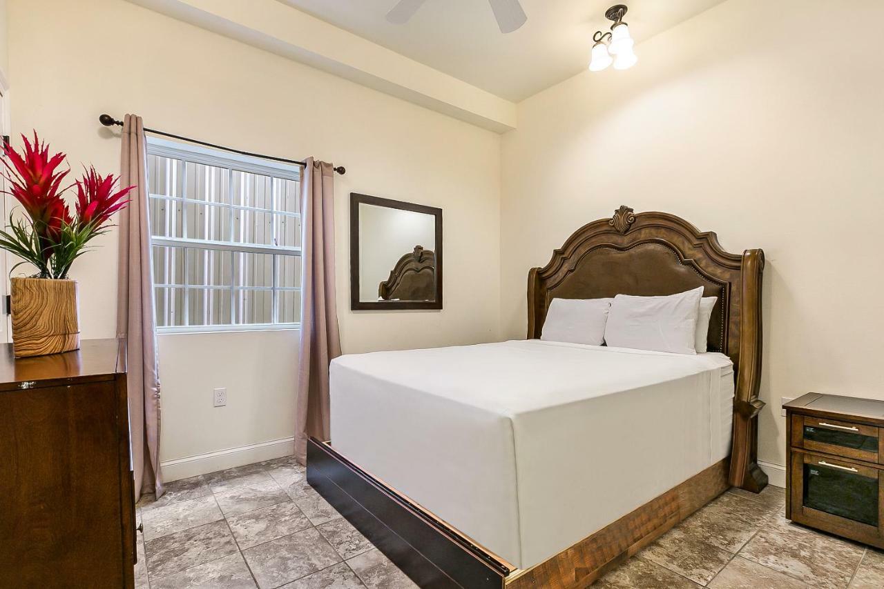 Modern 4br 5min Drive To Fq Apartment New Orleans