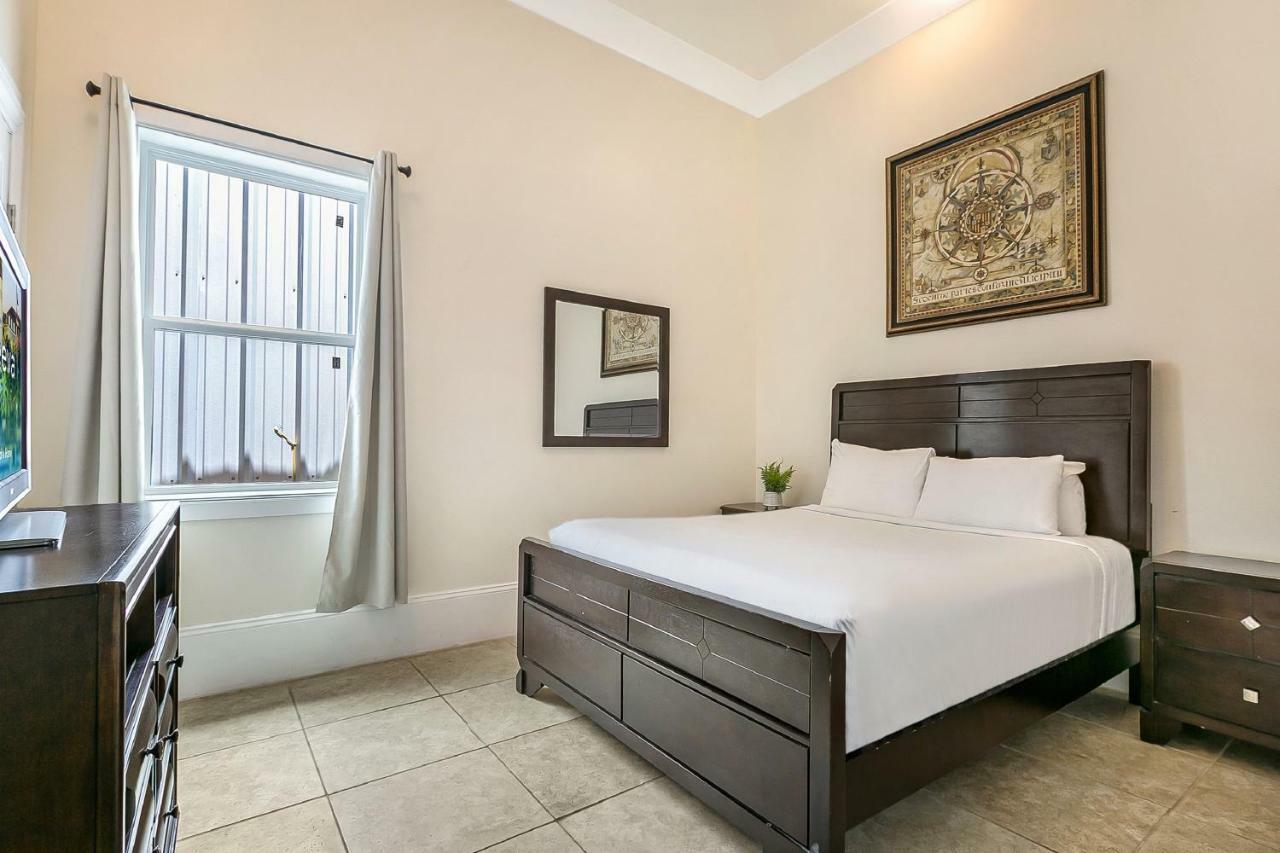Spacious 4br On Carondelet Near Hot Spo