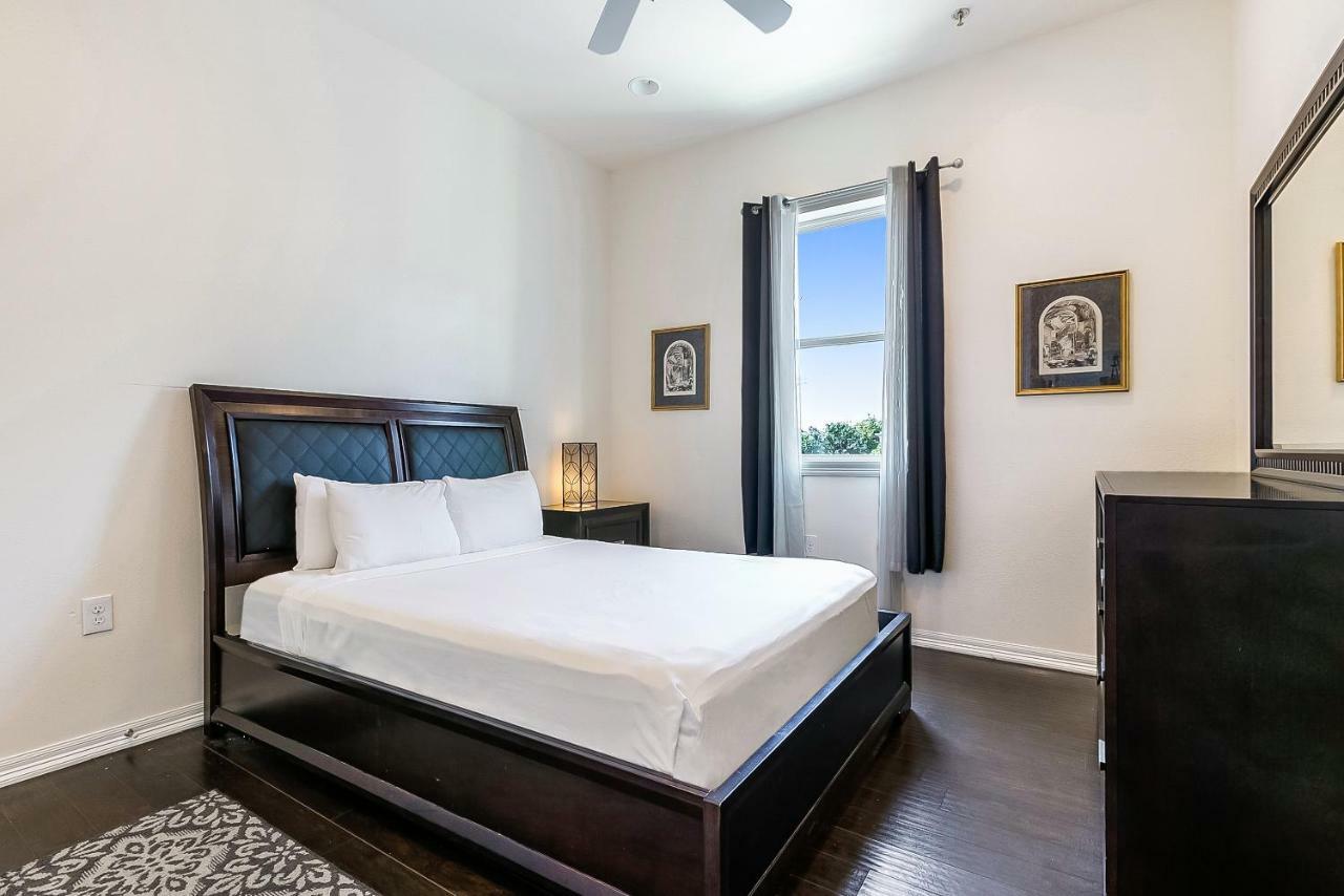 Modern, Spacious With Luxury Amenities New Orleans