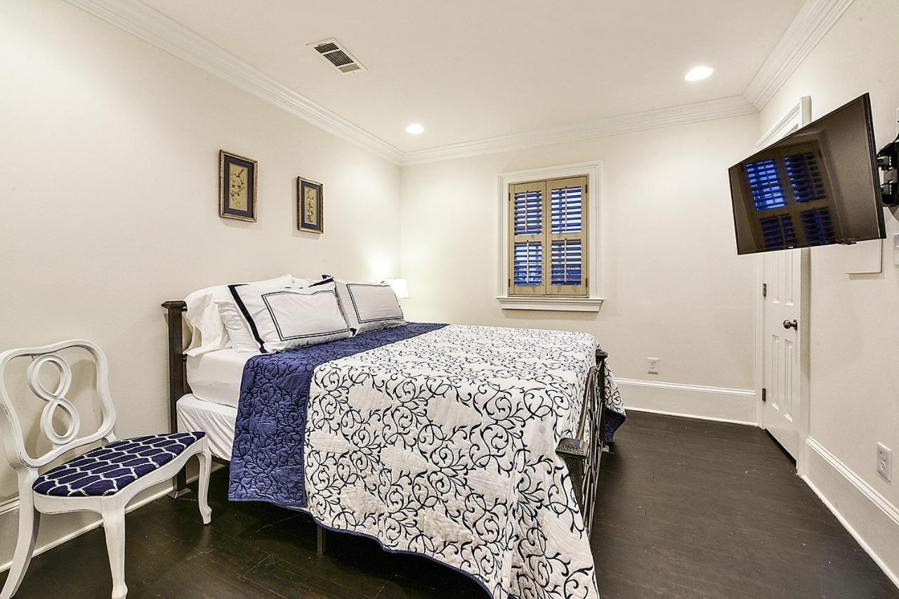 Kerlerec St. * New Orleans